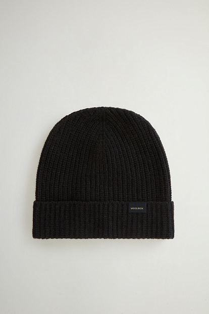 Шапка Woolrich Knitted Ribbed Beanie ЧЕРНЫЙ Шапка Woolrich Knitted Ribbed Beanie ЧЕРНЫЙ
