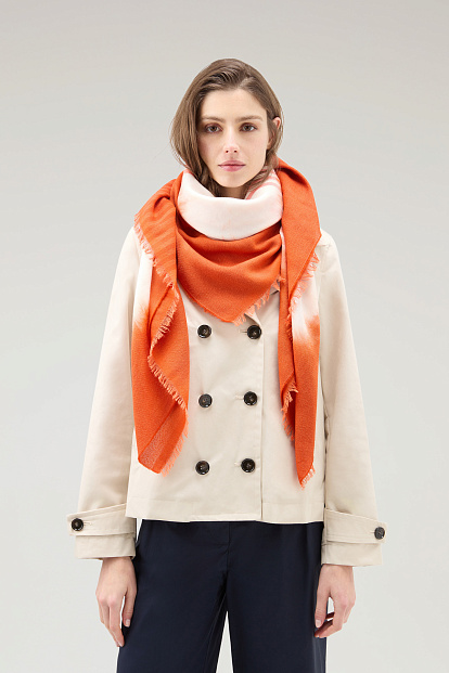 Шарф Woolrich Buffalo Tye Dye Scarf ОРАНЖЕВЫЙ В КЛЕТКУ Шарф Woolrich Buffalo Tye Dye Scarf ОРАНЖЕВЫЙ В КЛЕТКУ