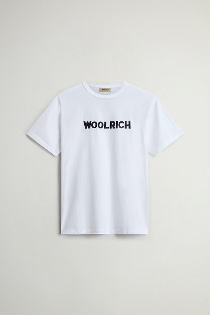 Футболка EMBROIDERED LOGO ЯРКО-БЕЛЫЙ Футболка EMBROIDERED LOGO ЯРКО-БЕЛЫЙ