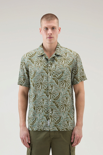 Рубашка Woolrich Tropical Print Bowling Shirt СВЕТЛО-ЗЕЛЕНЫЙ ТРОПИЧЕСКИЙ Рубашка Woolrich Tropical Print Bowling Shirt СВЕТЛО-ЗЕЛЕНЫЙ ТРОПИЧЕСКИЙ