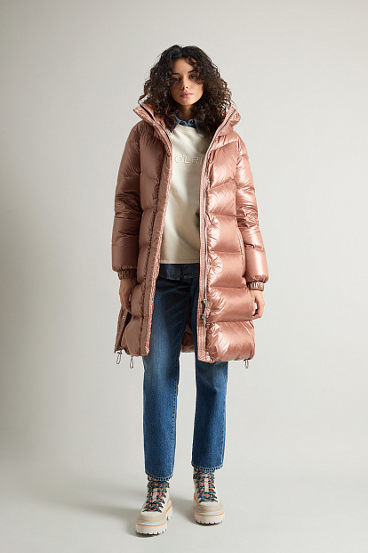 Куртка Woolrich Aliquippa Long Puffer Jacket КОНЬЯЧНЫЙ Куртка Woolrich Aliquippa Long Puffer Jacket КОНЬЯЧНЫЙ