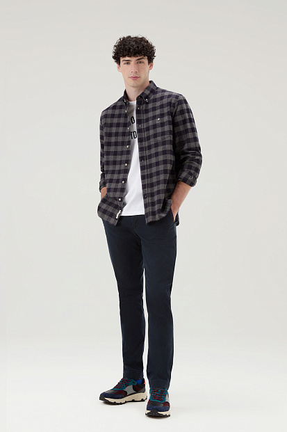 Брюки Woolrich Classic Chino Pant СИНИЙ Брюки Woolrich Classic Chino Pant СИНИЙ