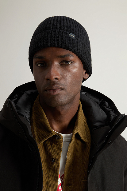 Шапка Woolrich Merino Waffle Beanie ЧЕРНЫЙ Шапка Woolrich Merino Waffle Beanie ЧЕРНЫЙ