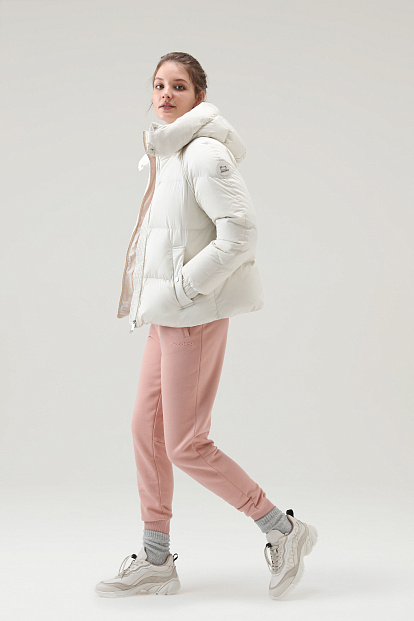 Брюки Woolrich Logo Fleece Sweatpant ПЫЛЬНО-РОЗОВЫЙ Брюки Woolrich Logo Fleece Sweatpant ПЫЛЬНО-РОЗОВЫЙ
