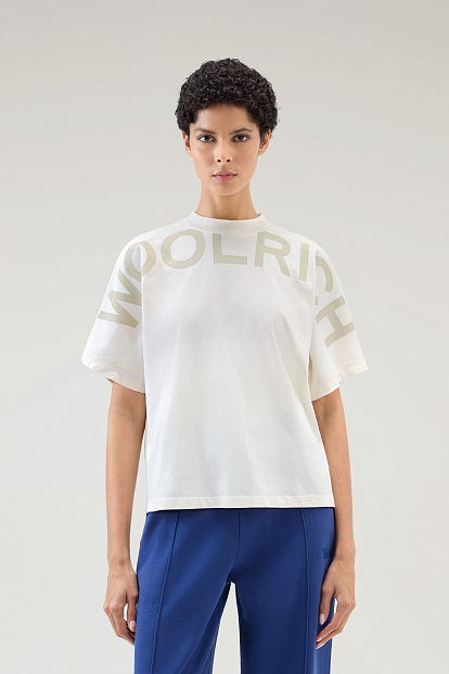 Футболка Woolrich Trail Logo T-Shirt БЕЛЫЙ Футболка Woolrich Trail Logo T-Shirt БЕЛЫЙ