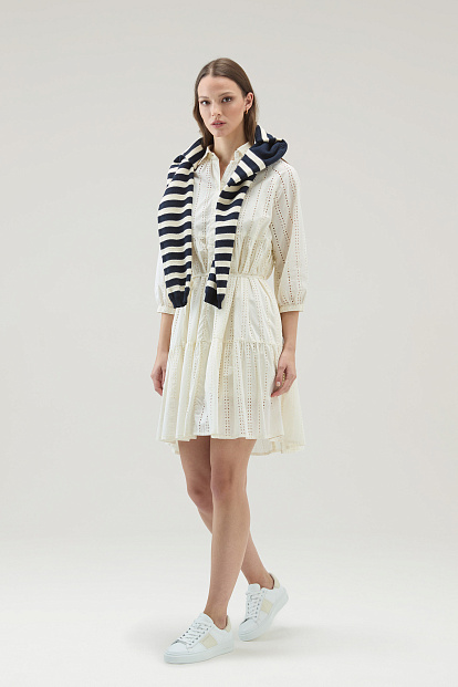 Платье Woolrich Broderie Anglaise Over Dress СЛИВОЧНЫЙ Платье Woolrich Broderie Anglaise Over Dress СЛИВОЧНЫЙ