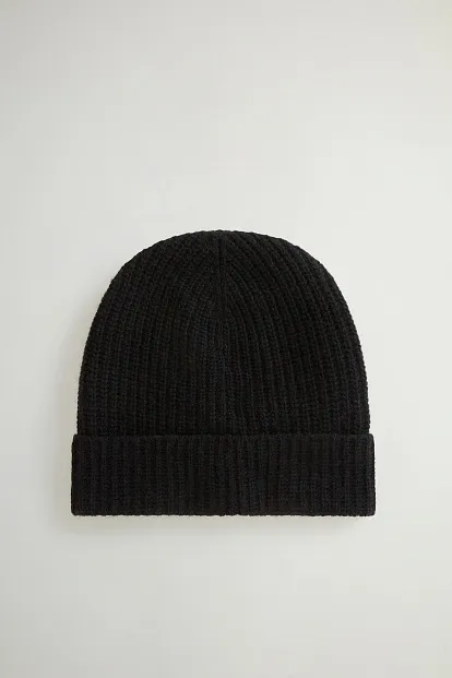 Шапка Woolrich Knitted Ribbed Beanie ЧЕРНЫЙ Шапка Woolrich Knitted Ribbed Beanie ЧЕРНЫЙ